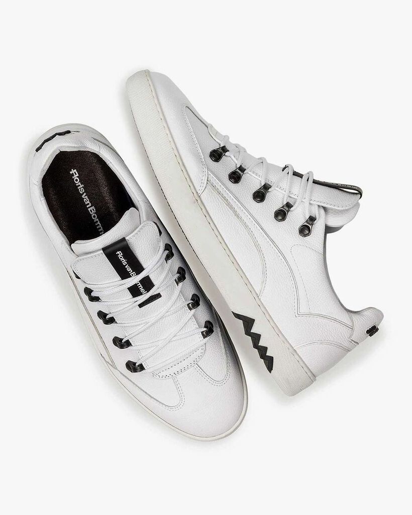 Witte leren sneaker