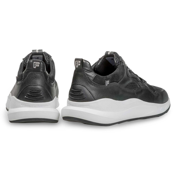 Zwarte kalfsleren sneaker