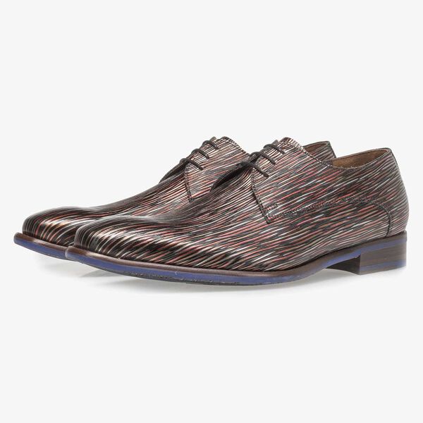 Dark red leather lace shoe with metallic print