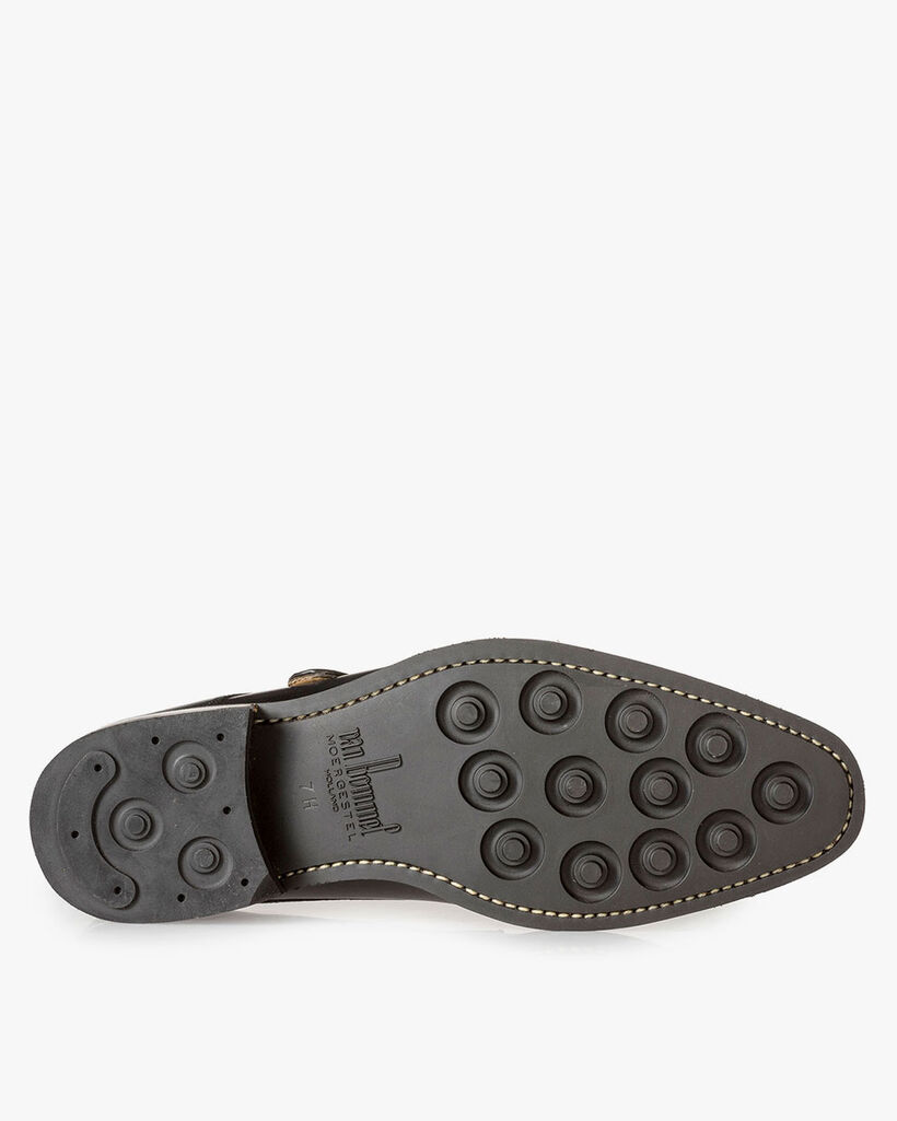 Black monk strap