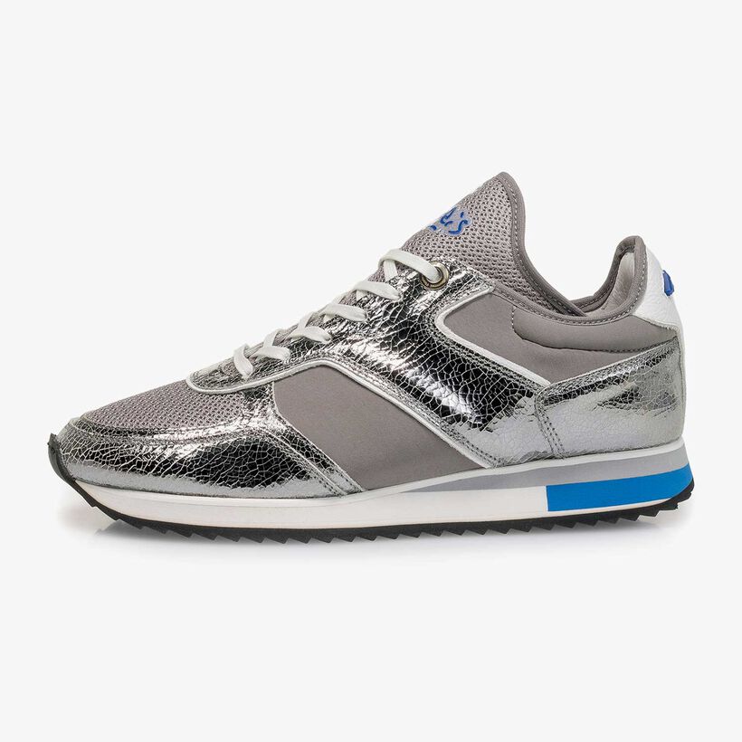 Dark silver metallic leather sneaker
