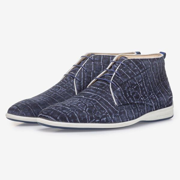 Blauwe veterboot met crocoprint