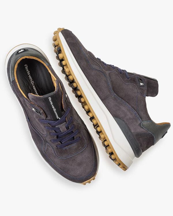 Dark grey suede leather sneaker