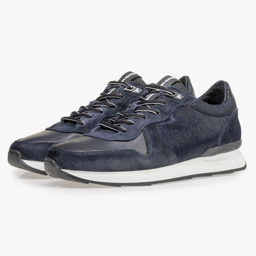 Blauwe su&egrave;de sneaker