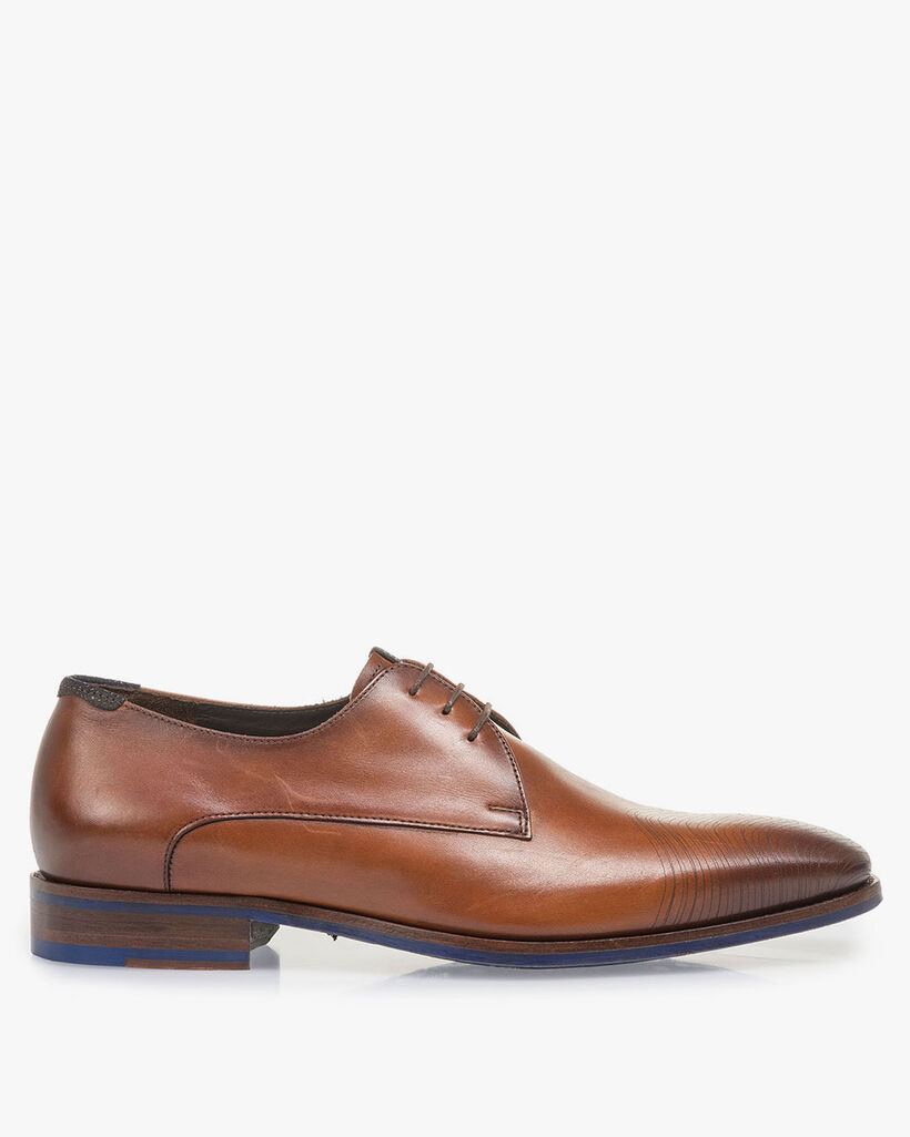 Kalfsleren veterschoen donker cognac