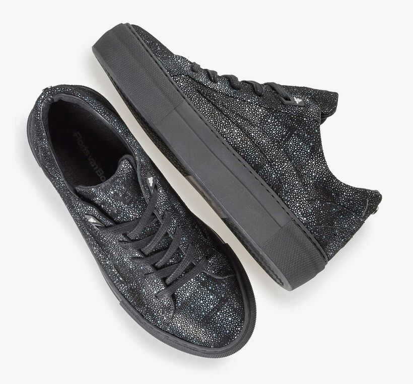 Leren sneaker met zwart/blauwe ruitenpatroon