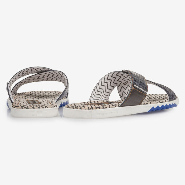 Donkerblauwe nubuckleren kruisband slipper met print