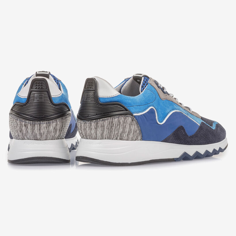 Felblauwe su&egrave;de sneaker