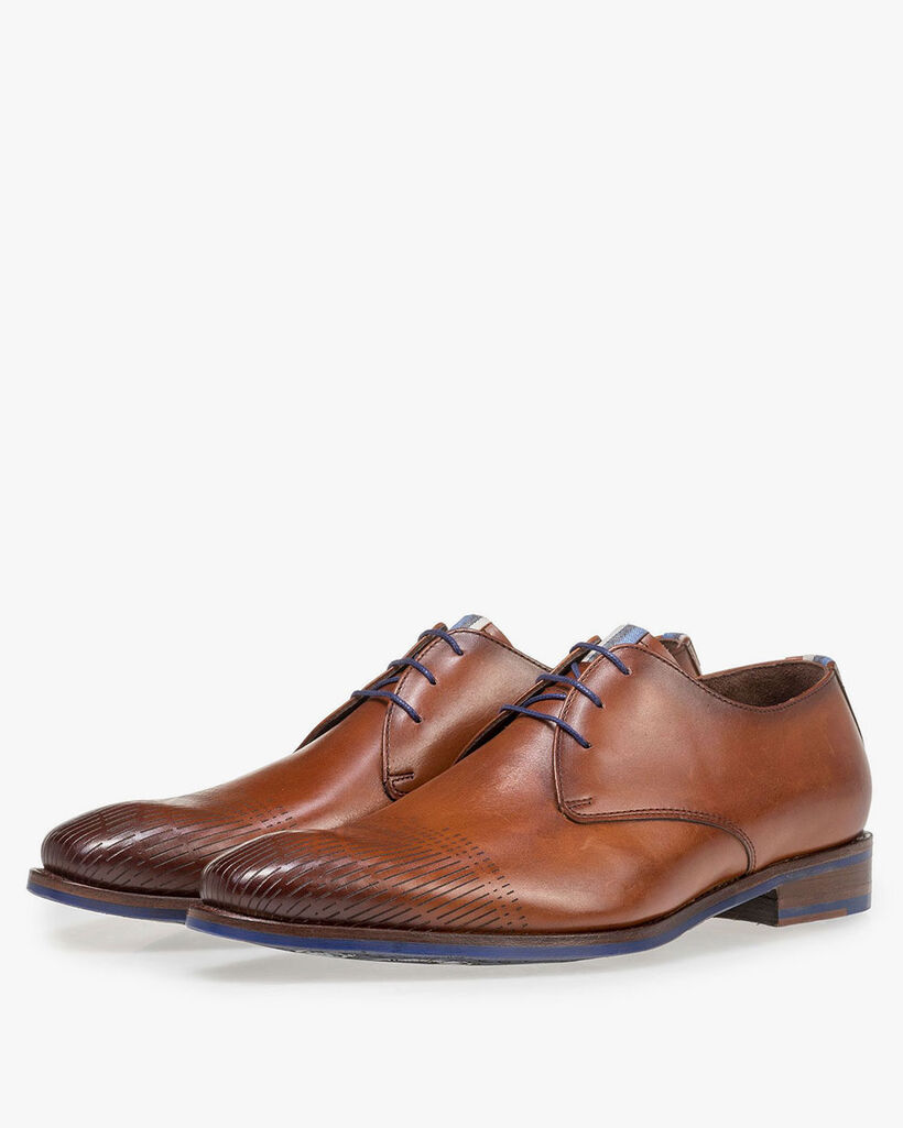 Kalfsleren veterschoen cognac