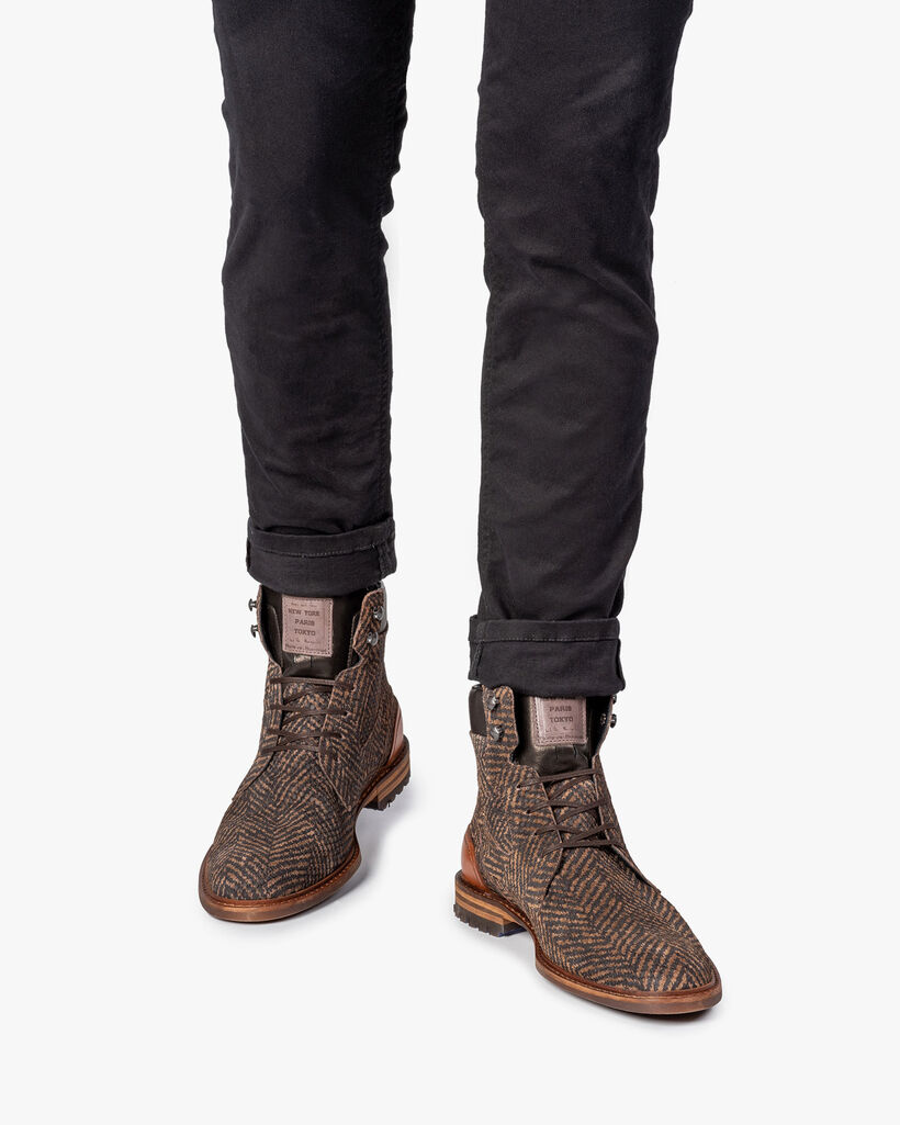 Crepi boot brown with print
