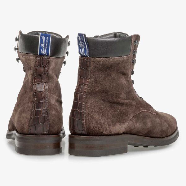 Dark brown suede lace boot