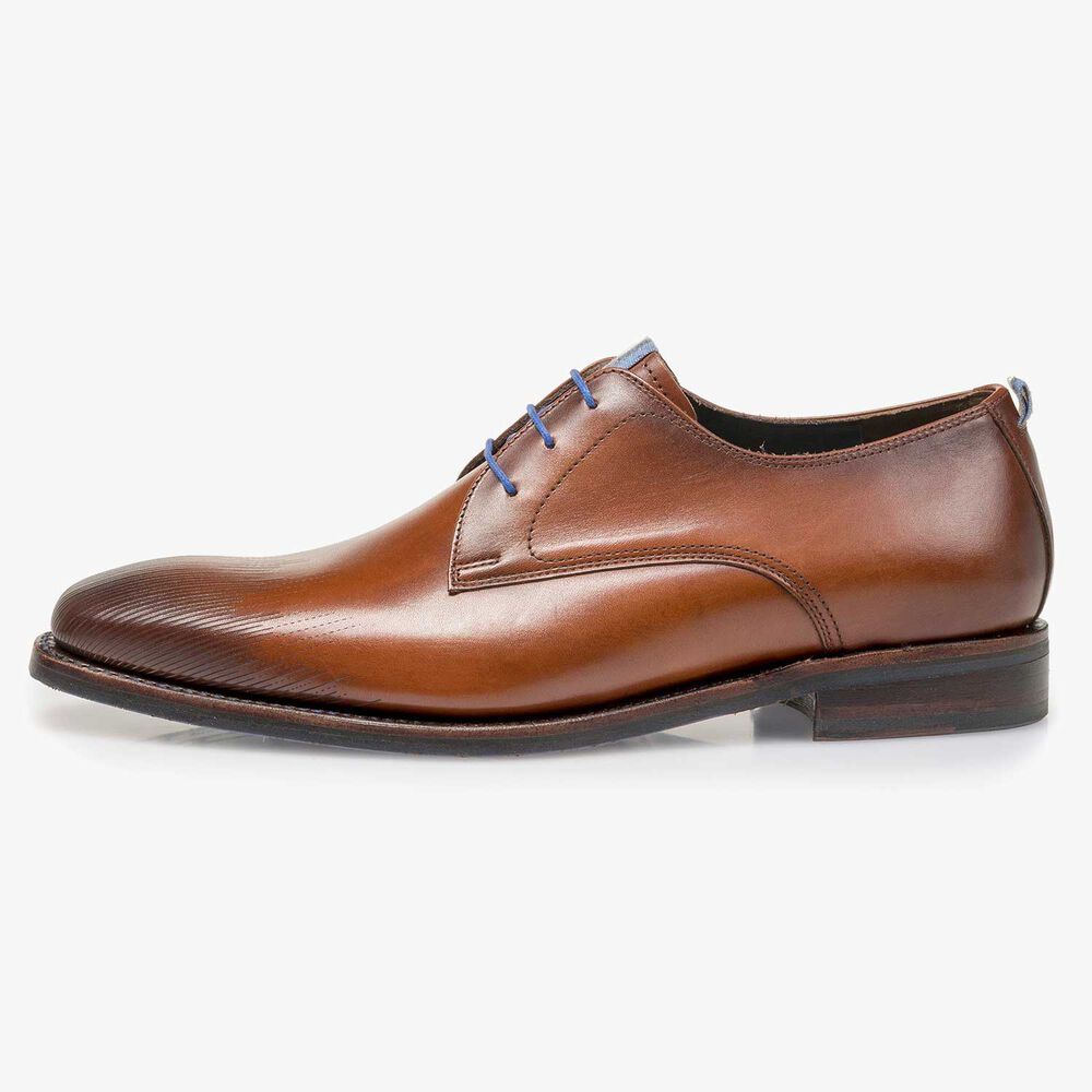 Kalfsleren veterschoen donker cognac