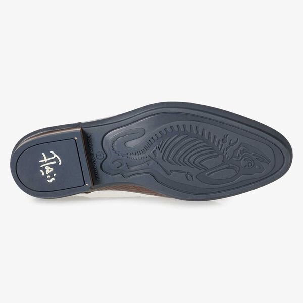 Leren veterschoen met snakeprint cognac