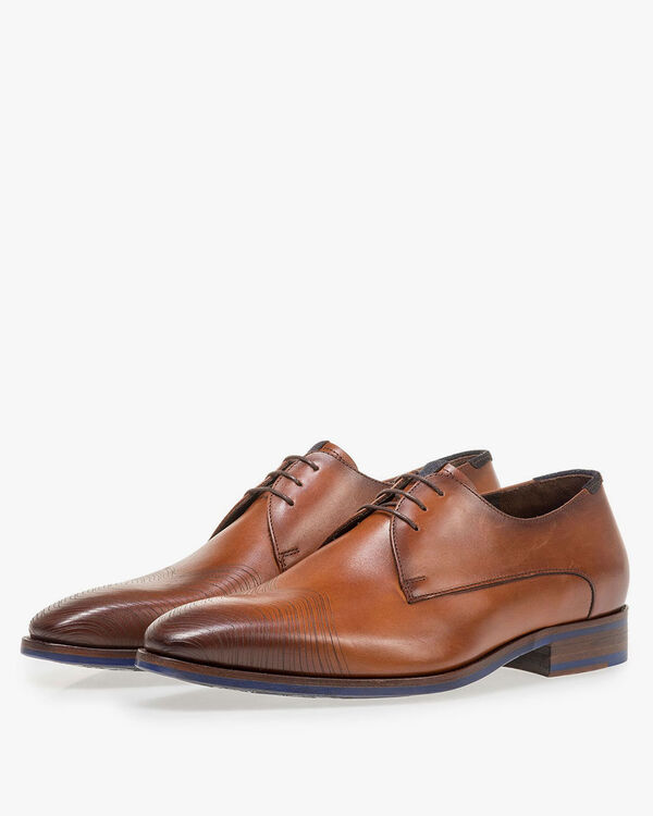 Kalfsleren veterschoen donker cognac