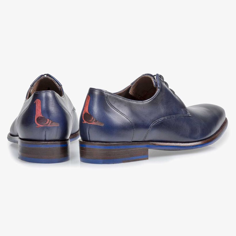 Dark blue calf leather lace shoe