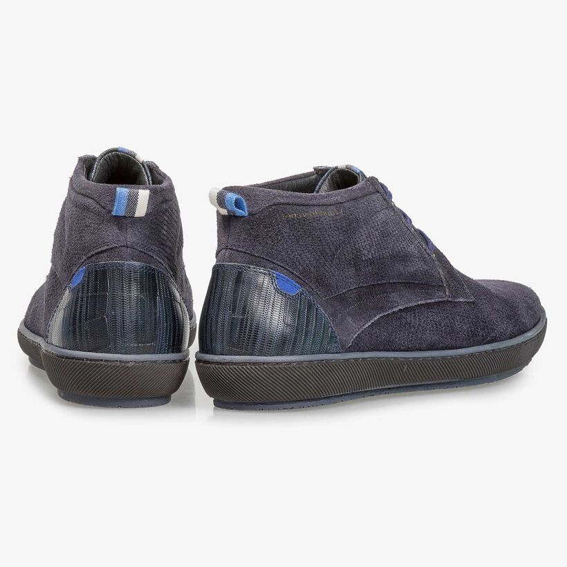Donkerblauwe su&egrave;de veterschoen met print