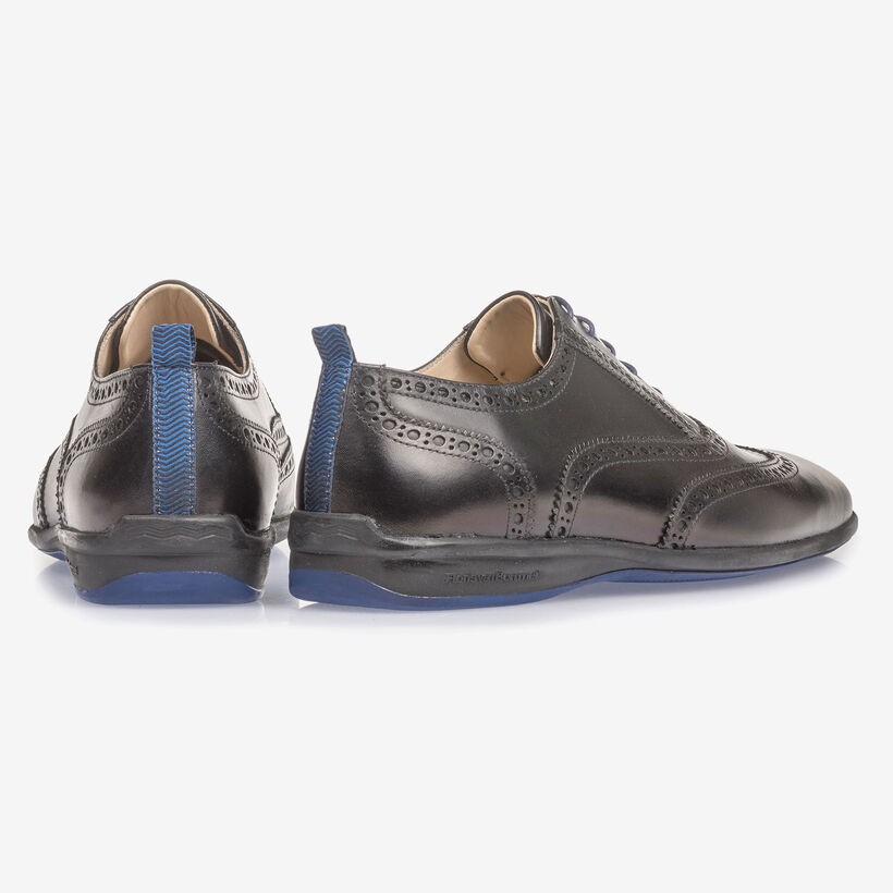 Black calf leather lace shoe