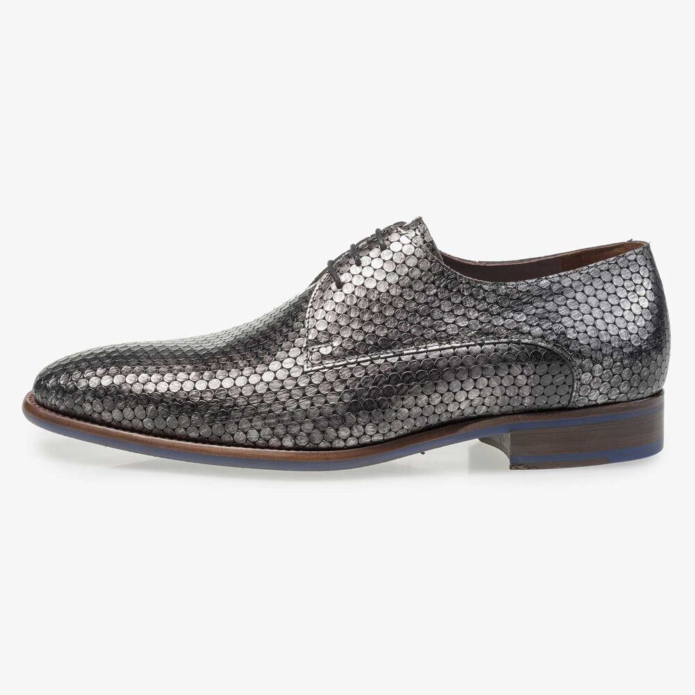 Grey calf leather lace shoe with metallic print