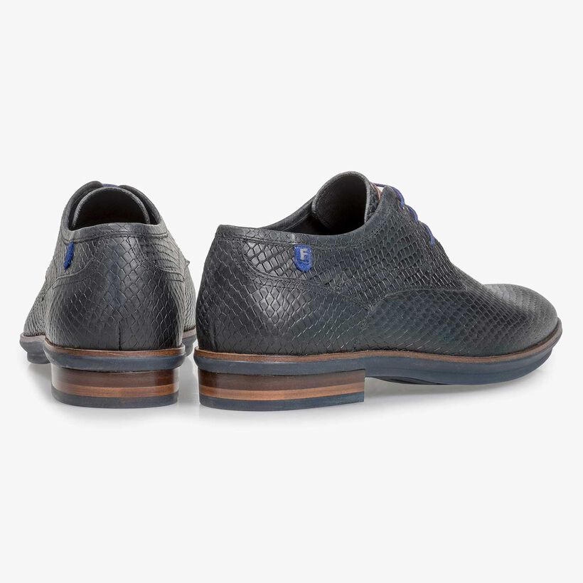 Black leather lace shoe with snake print