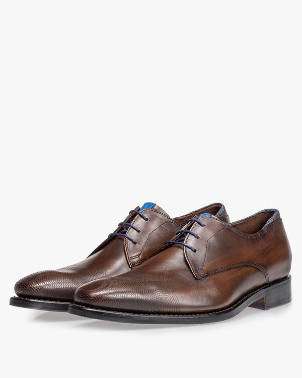 Dark brown calf leather lace shoe