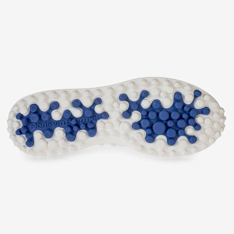 Witte kalfsleren sneaker met structuur