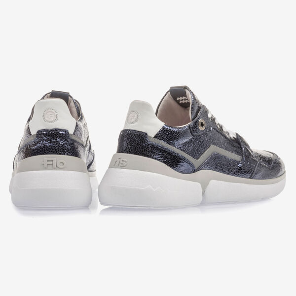 Dark blue leather sneaker with metallic print