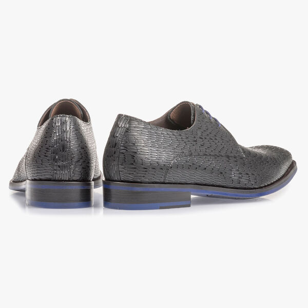 Black leather lace shoe with print