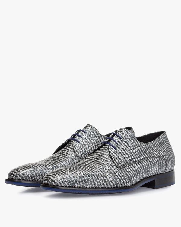 Veterschoen metallic met print grijs
