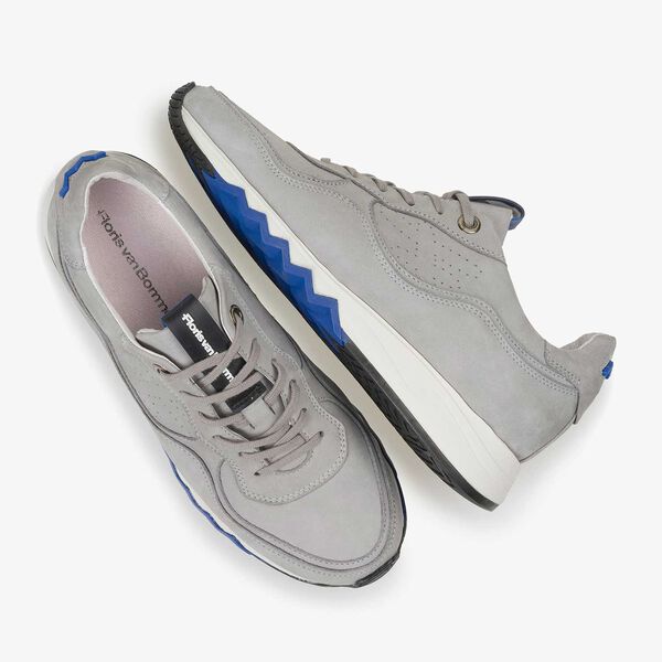 Light grey nubuck leather sneaker