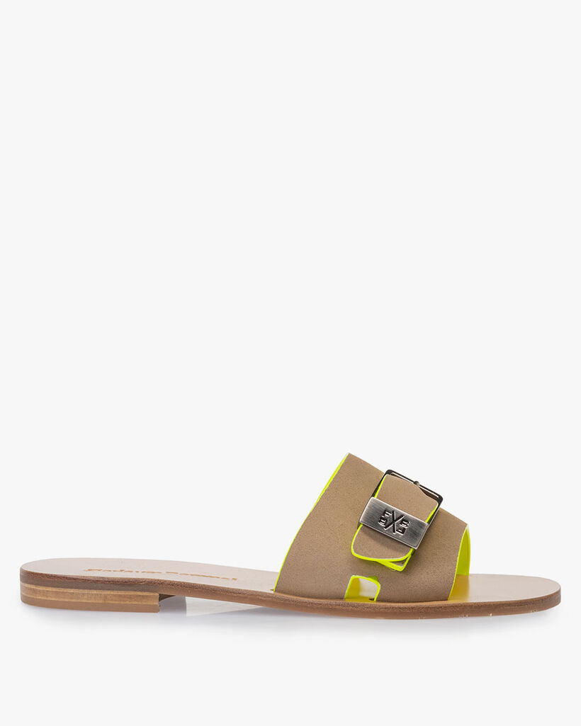 Slipper su&egrave;de beige