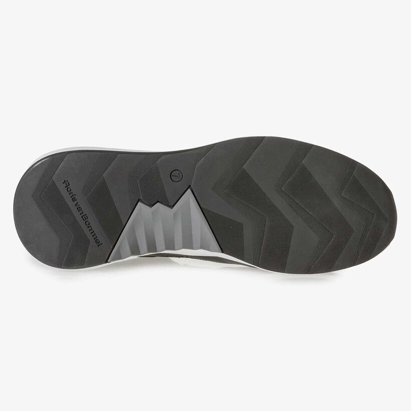 Zwarte kalfsleren sneaker