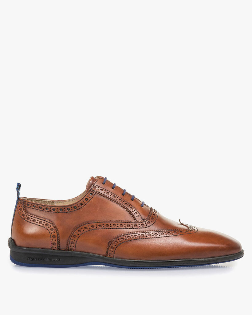 Kalfsleren veterschoen donker cognac