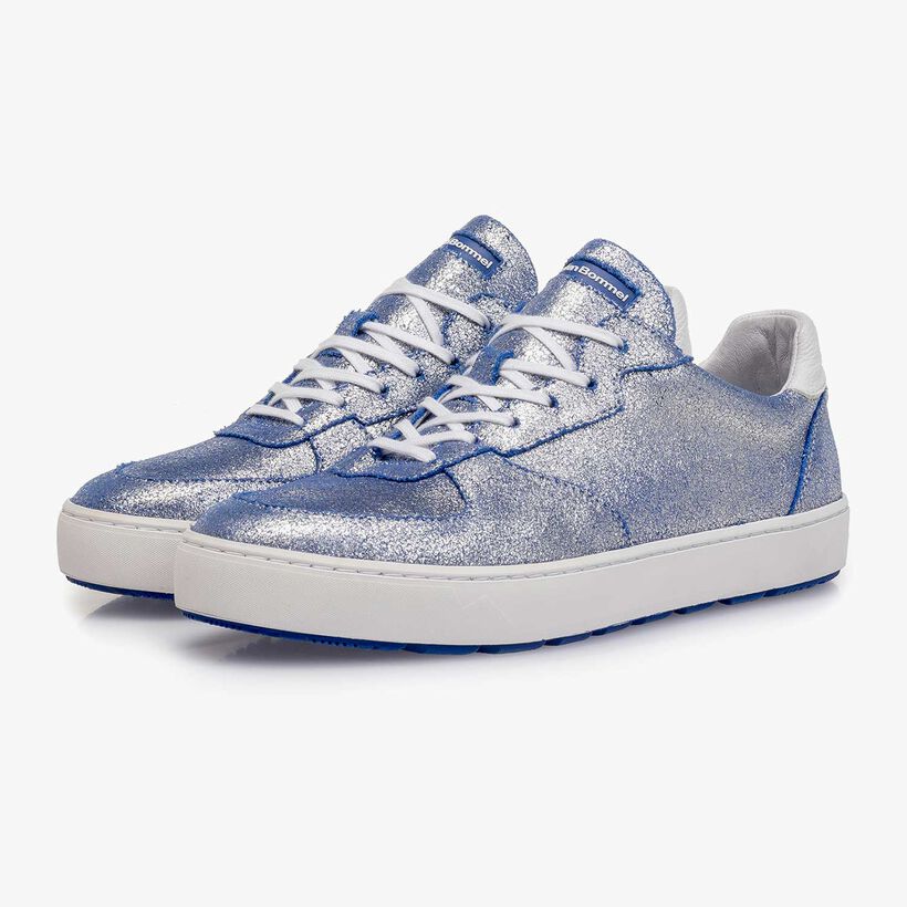 Silver metallic leather sneaker with changing effect
