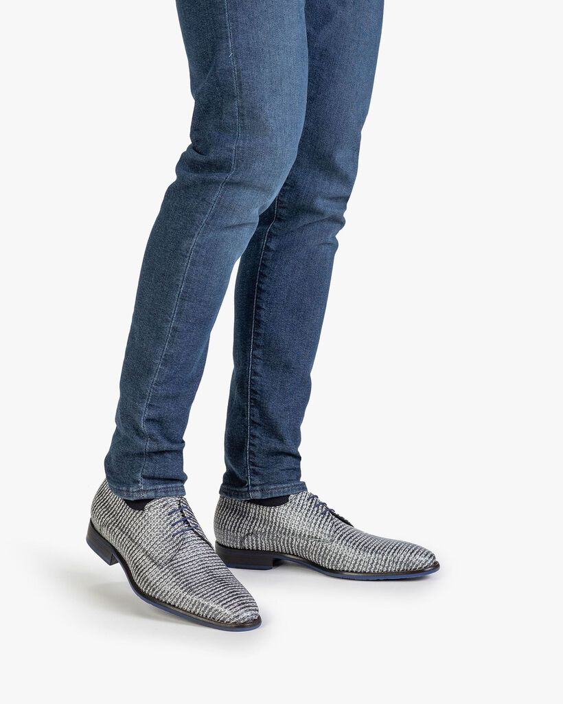 Veterschoen metallic met print grijs