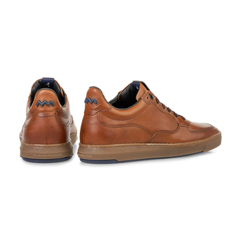 Sneaker calf leather cognac