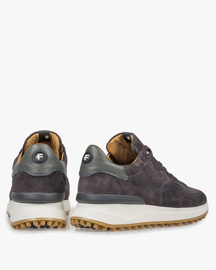 Dark grey suede leather sneaker