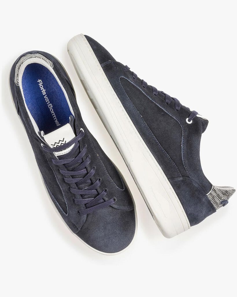 Donkerblauwe su&egrave;de sneaker