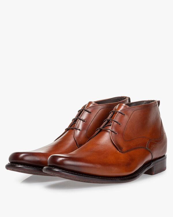 Lace boot calf leather dark cognac