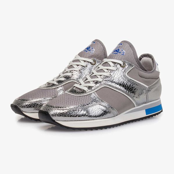 Dark silver metallic leather sneaker