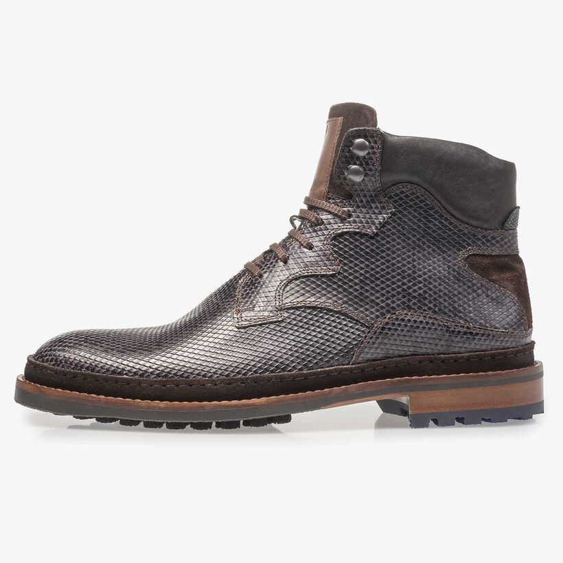 Donkergrijze leren veterboot met snakeprint