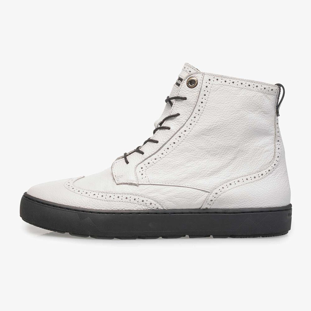 Witte halfhoge sneaker van structuurleer