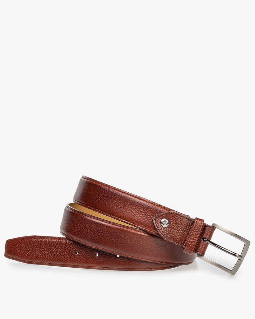 Leather belt cognac with structured pattern