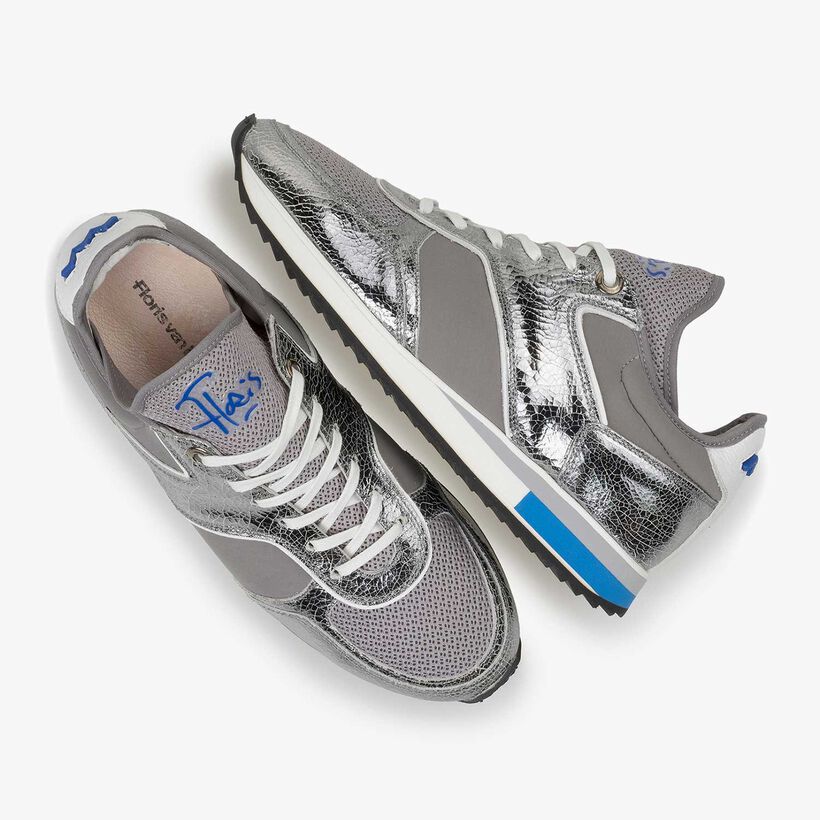Dark silver metallic leather sneaker