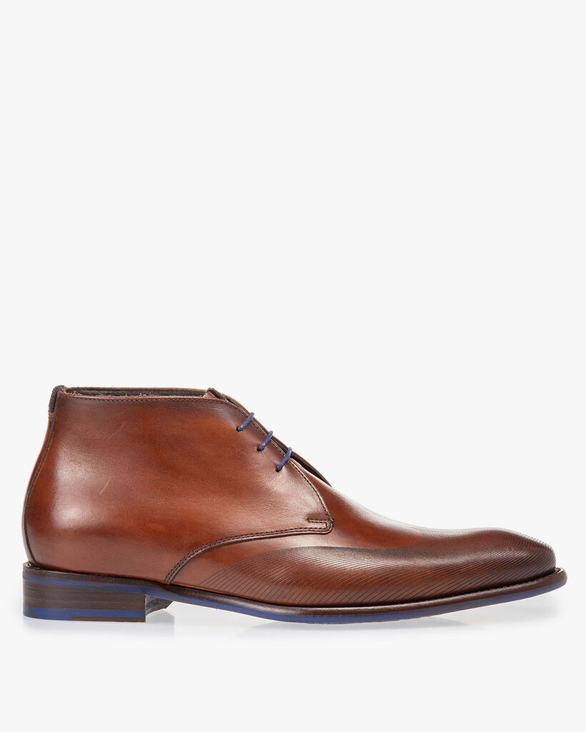 Lace boot calf leather cognac