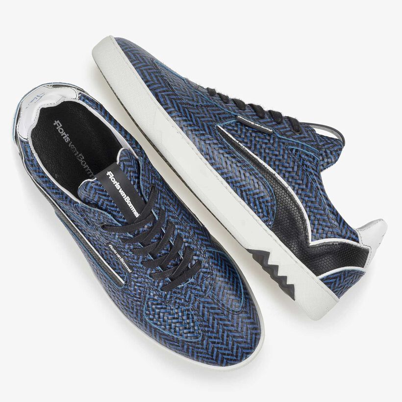Blauwe leren sneaker met visgraatdessin