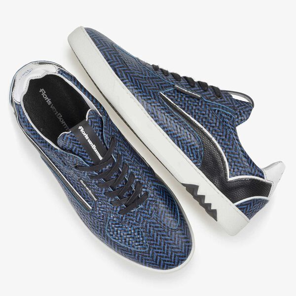 Blauwe leren sneaker met visgraatdessin
