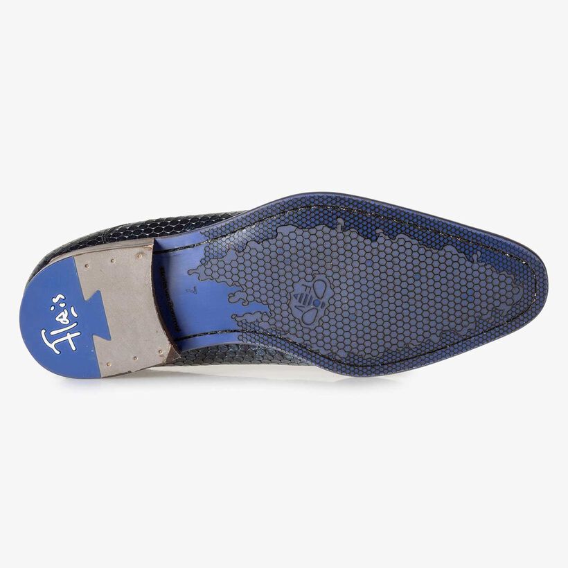 Blue metallic print leather lace shoe
