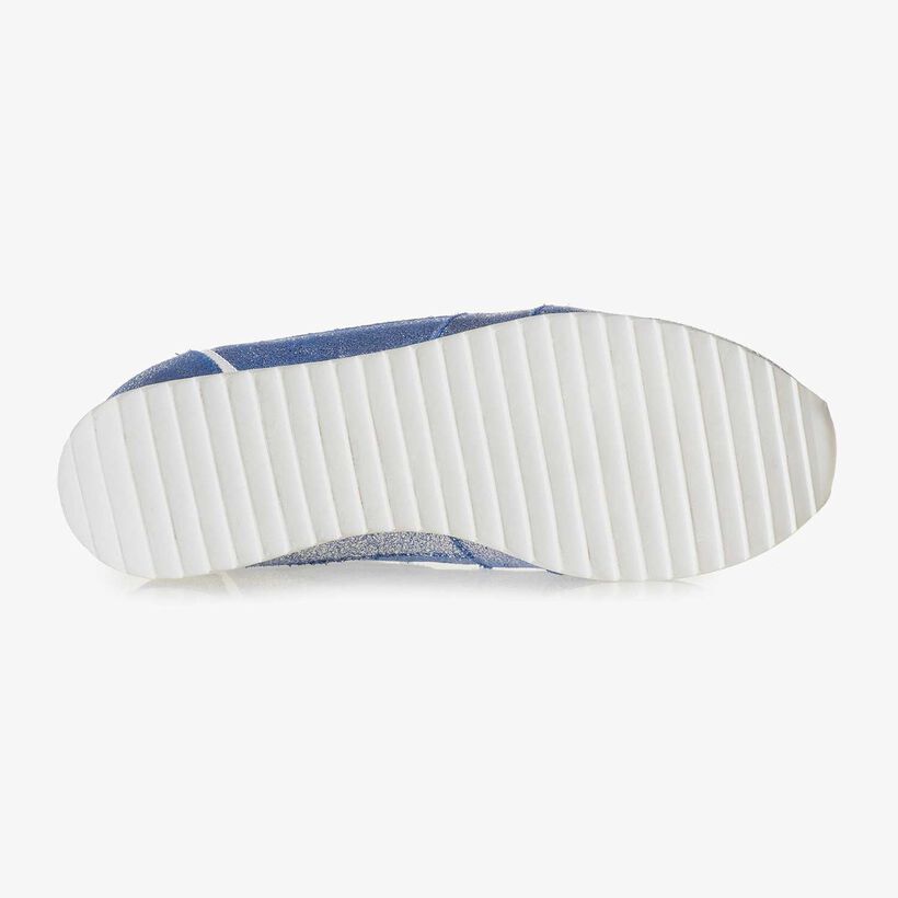 Silver metallic leather sneaker with blue changing effect