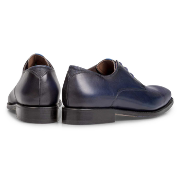 Donkerblauwe kalfsleren veterschoen