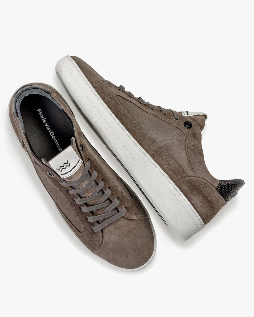 Sneaker suede leather grey